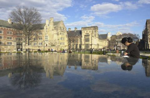 Women s Table Yale Concentration in Gender and Sexuality Studies Women s Table Yale Concentration in Gender and Sexuality Studies